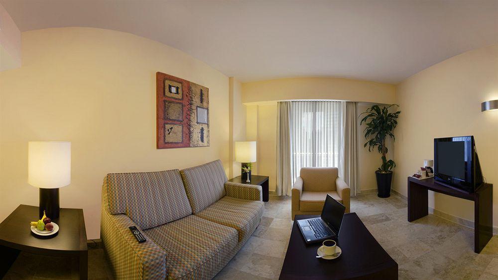 Fiesta Inn Coatzacoalcos Εξωτερικό φωτογραφία