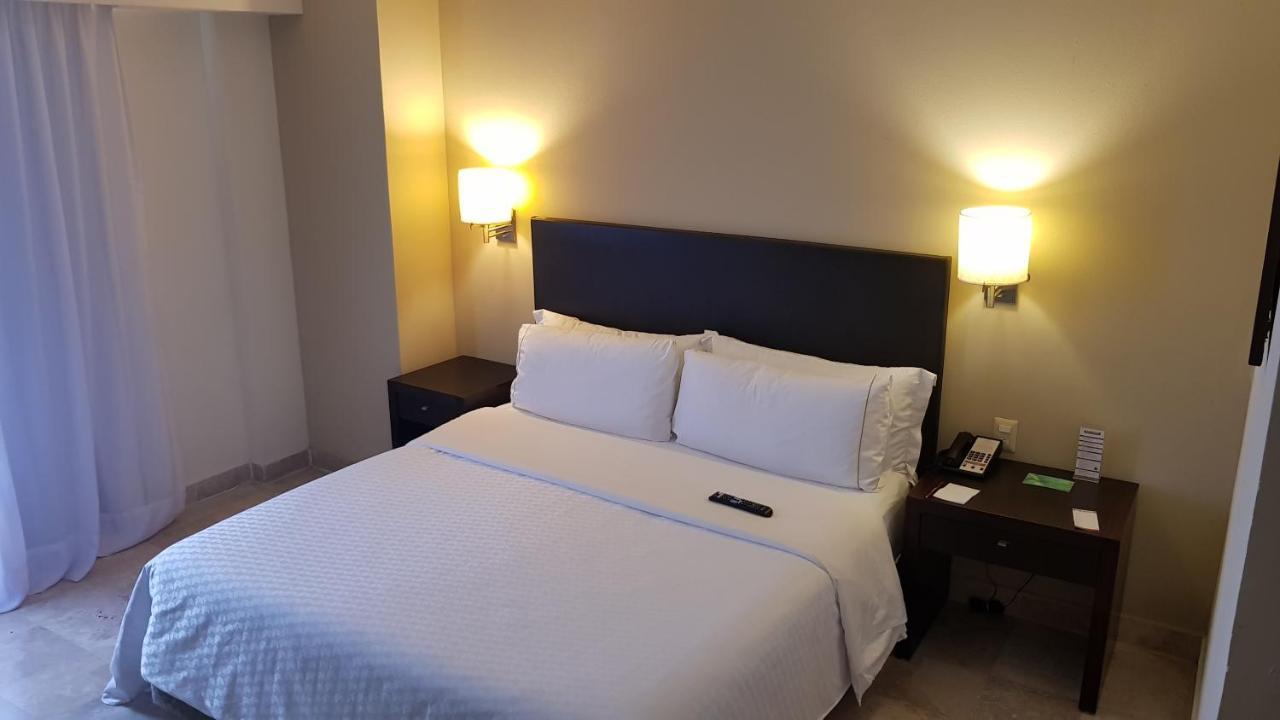 Fiesta Inn Coatzacoalcos Εξωτερικό φωτογραφία
