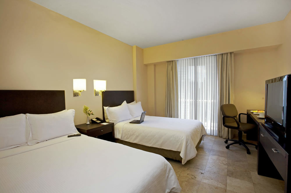 Fiesta Inn Coatzacoalcos Εξωτερικό φωτογραφία