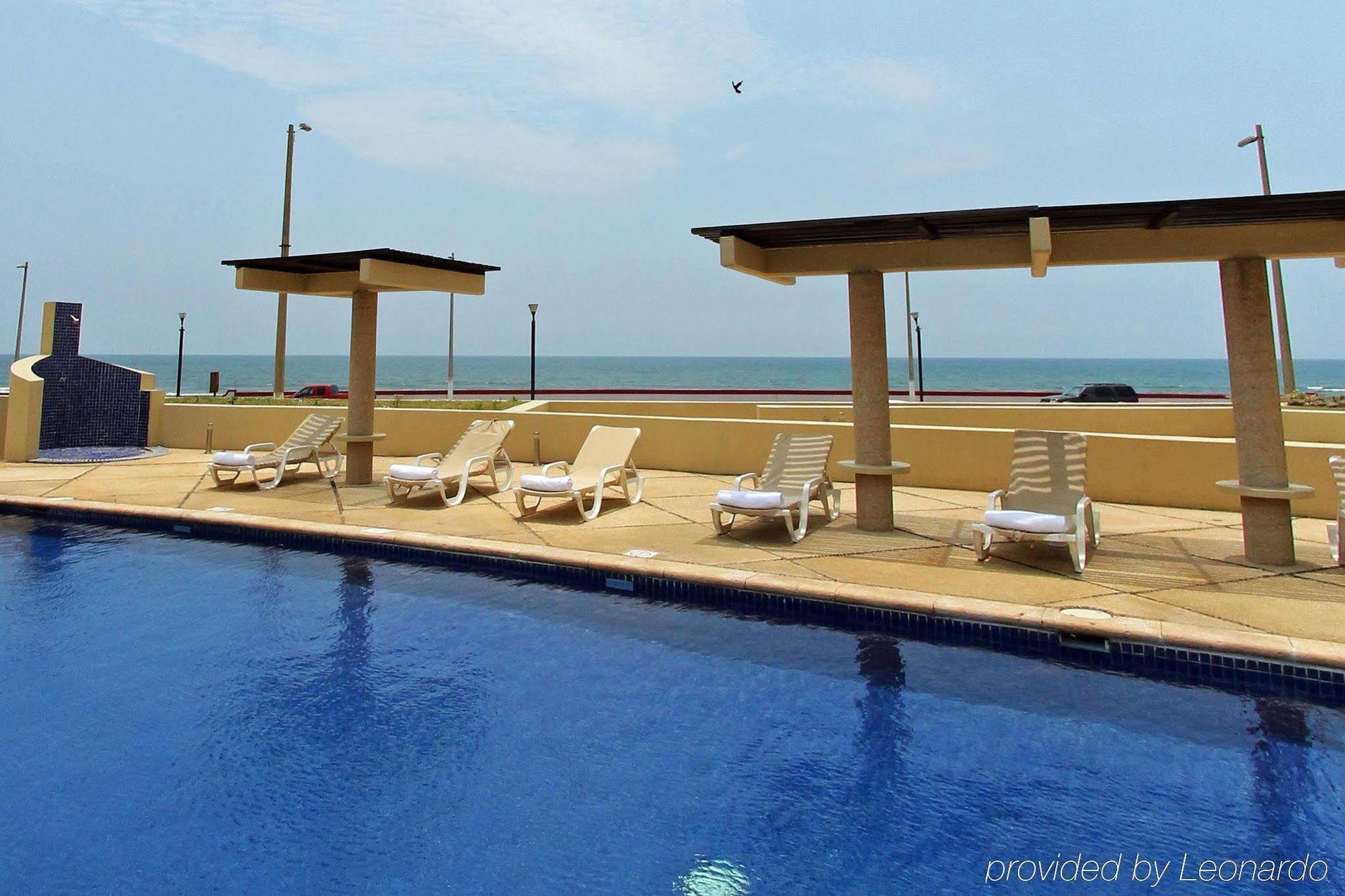 Fiesta Inn Coatzacoalcos Εξωτερικό φωτογραφία